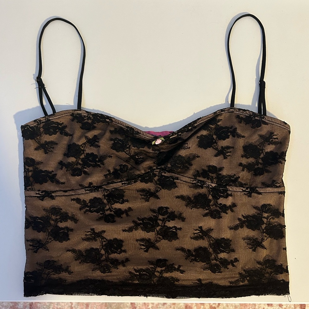 NWOT Edikted Carter Lace Tank Top